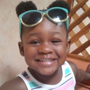 Meet your Posher, Connie